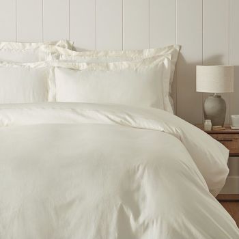 The Oxford Collection Bed Set