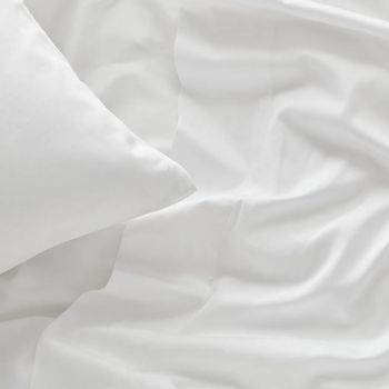 The Aura Collection Bed Set